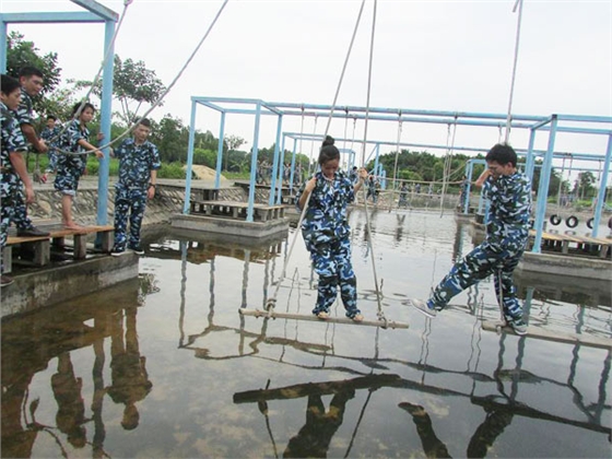 毅廷拓展之-水上障礙