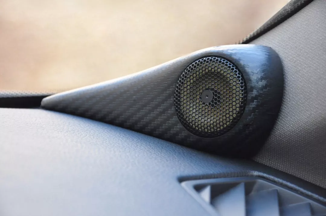 毅廷汽車?yán)壤葟S家 毅廷汽車?yán)壤葟S家